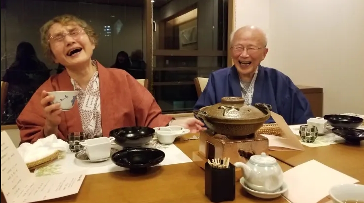 Нужно уметь замедляться. 95-летний кардиолог из Японии поделился секретами долгой и счастливой жизни